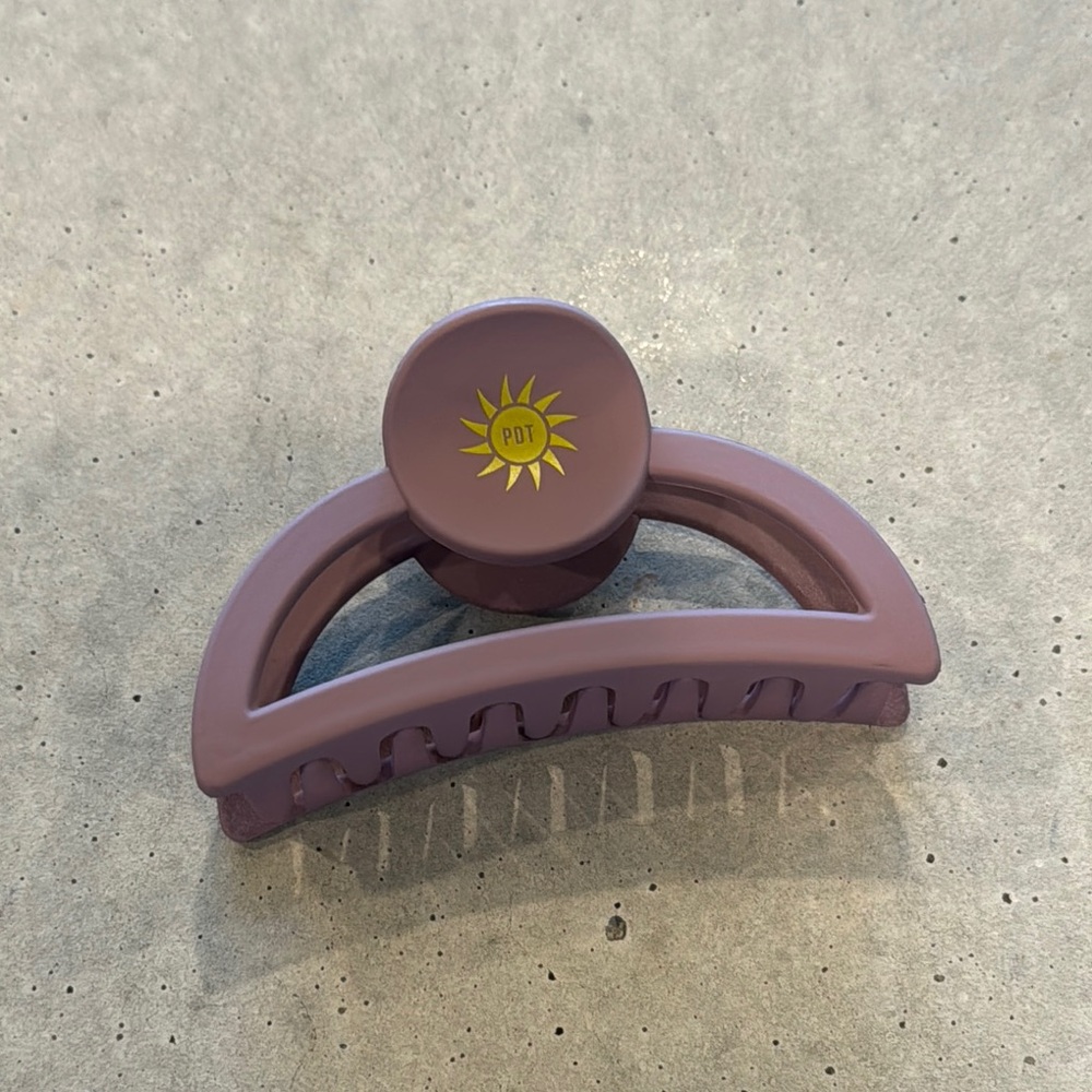 NWOT PDT DENTAL HYGIENE INSTRUMENT HAIR CLIP PURPLE